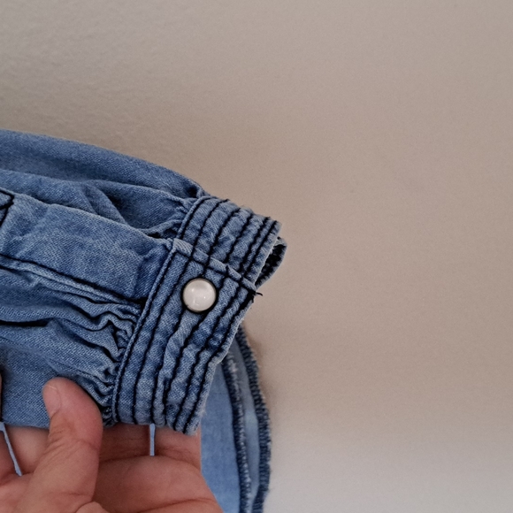 Free People We The Free With Love Chambray Denim Button Down Shacket siz… - Picture 4 of 9